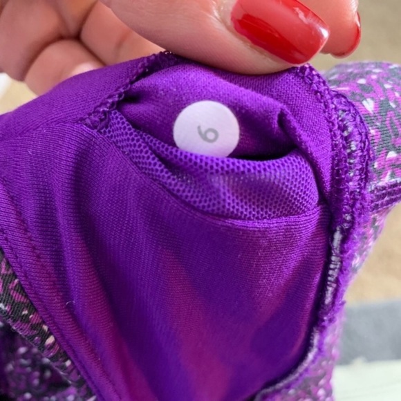 Lululemon Energy Bra Size 6 - Picture 5 of 7
